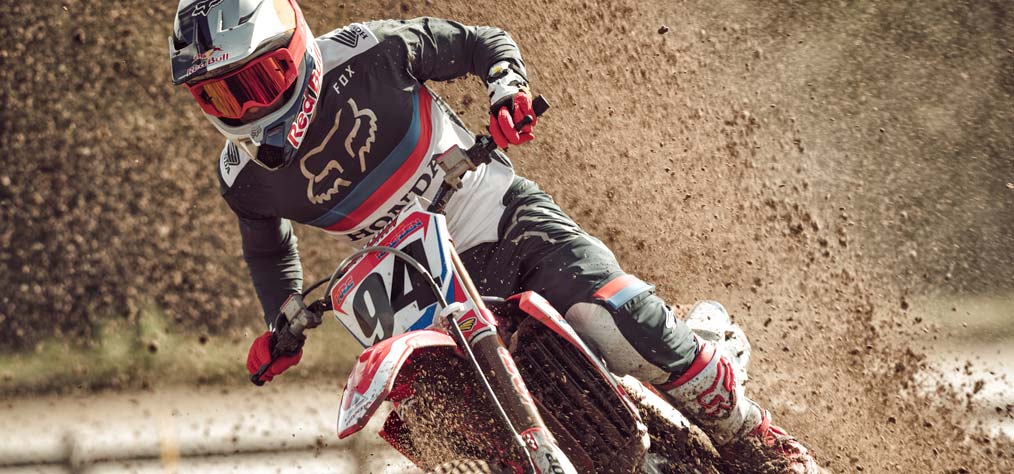 Casco e completo motocross FOX 2018 2019